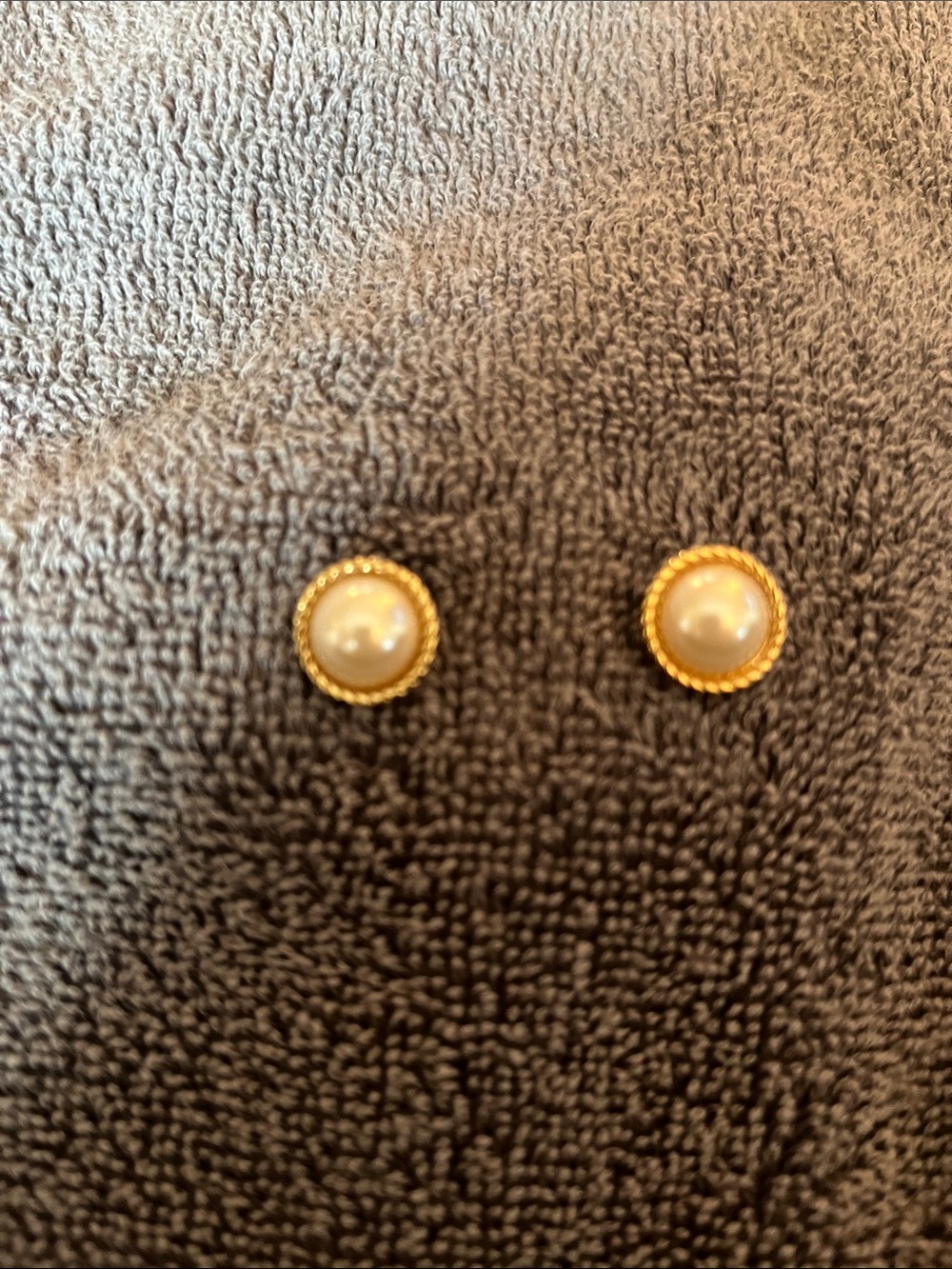 Kate Spade Classic Gold Pearl Stud Earrings